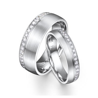 WEDDING RING WITH DIAMOND